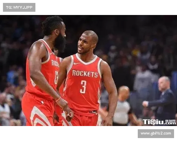 如何应对外界质疑与调整球员轮换策略实现球队最佳状态