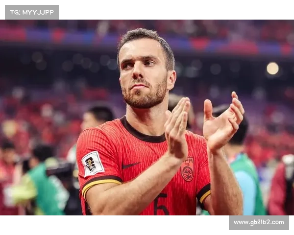 巴西队与西班牙队展开技术对决 谁能笑傲世界杯绿茵场 巴西队与西班牙队展开技术对决 谁能笑傲世界杯绿茵场